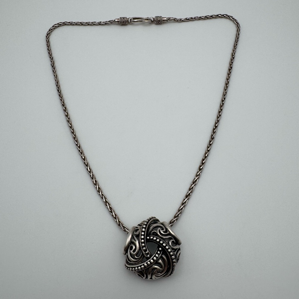 Sterling Silver 925 Intricate Knot Pendant Rope Chain Necklace